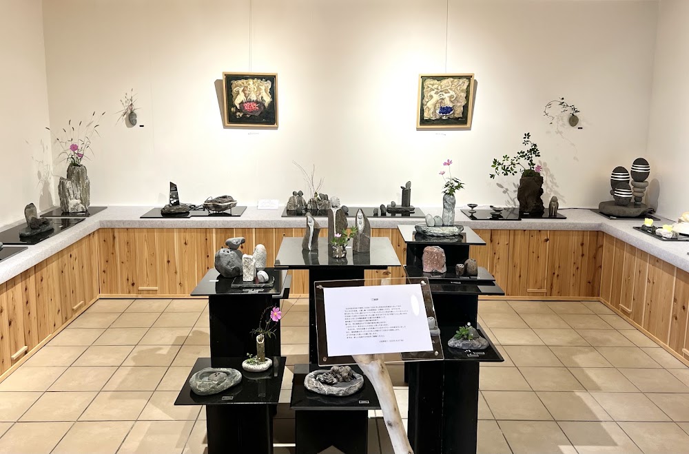 磊造(Raizou)ギャラリー + Chaba (Stone Art Gallery &Japanese Tea)